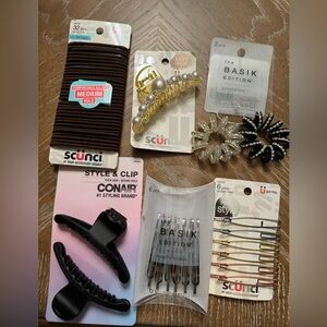 Bundle of 6 hair accessories. Brand new.